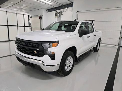 Used 2023 Chevrolet Silverado 1500 W/T w/ Trailering Package AWD/4WD image 3