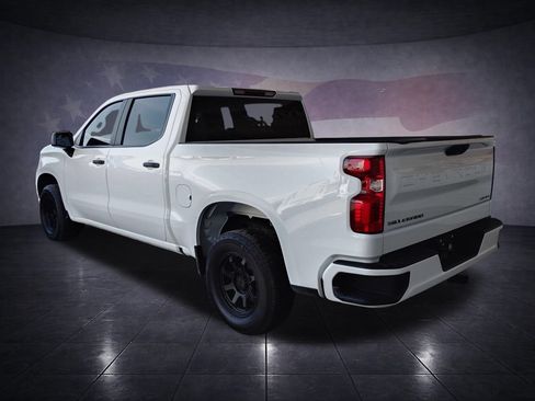 Used 2022 Chevrolet Silverado 1500 Custom RWD image 3