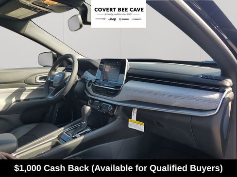 New 2026 Jeep Compass Latitude image 16