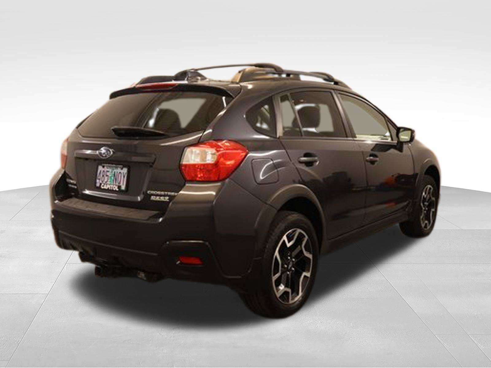 Used 2017 Subaru Crosstrek 2.0i Limited AWD/4WD image 2
