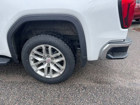 Used 2021 GMC Sierra 1500 SLT w/ SLT Convenience Package image 11