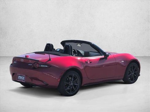 Used 2016 MAZDA MX-5 Miata Club RWD image 5