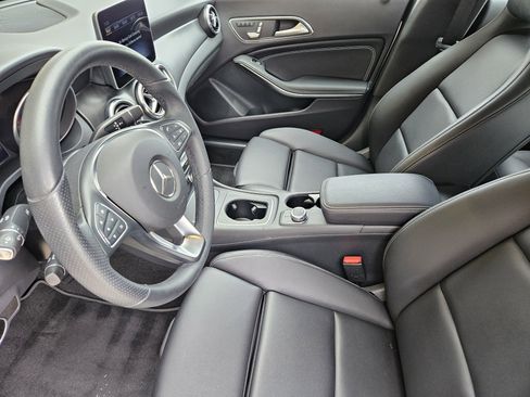 Used 2019 Mercedes-Benz CLA 250 image 13