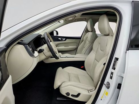 Certified 2026 Volvo XC60 B5 Ultra AWD/4WD image 21