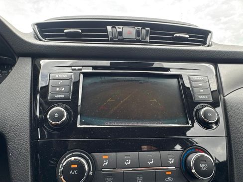 Used 2022 Nissan Rogue Sport S FWD image 42