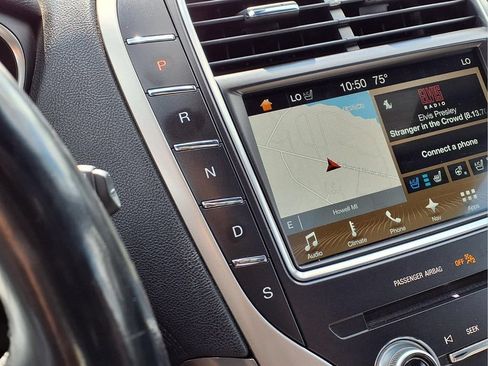 Used 2017 Lincoln MKX Reserve AWD/4WD image 22