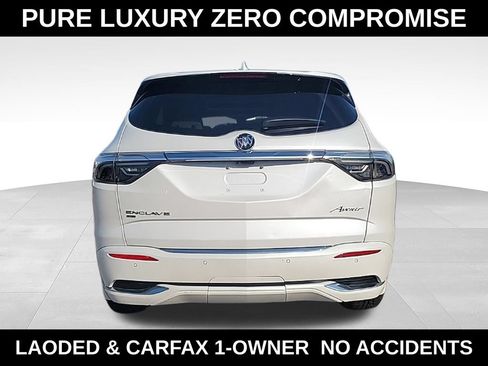 Used 2022 Buick Enclave Avenir w/ Avenir Technology Package AWD/4WD image 8