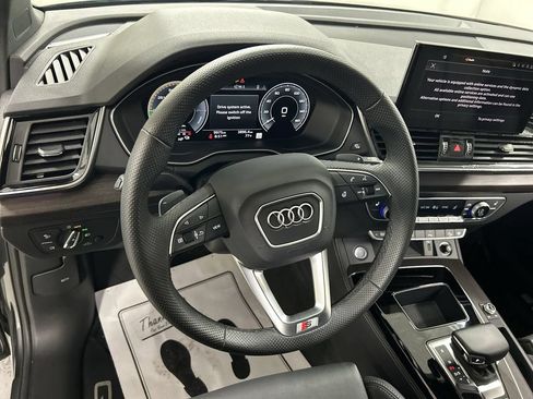 Used 2025 Audi Q5 e Premium Plus w/ Premium Plus Package AWD/4WD image 4