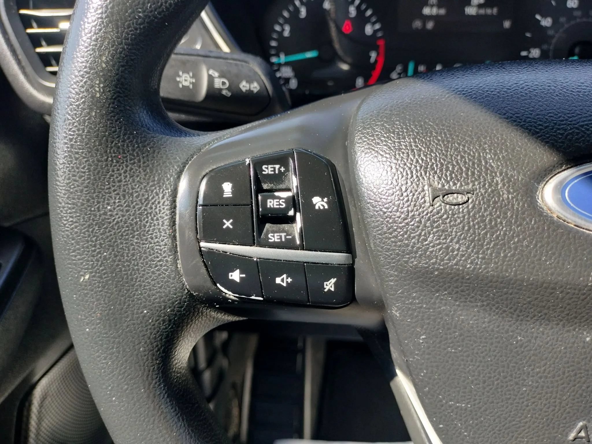 Used 2020 Ford Escape SE FWD image 43