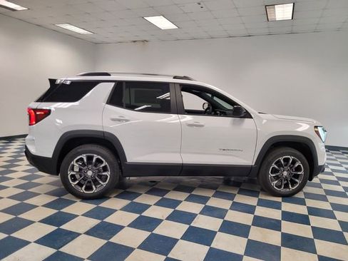 New 2026 GMC Terrain Elevation w/ Elevation Premium Package image 9