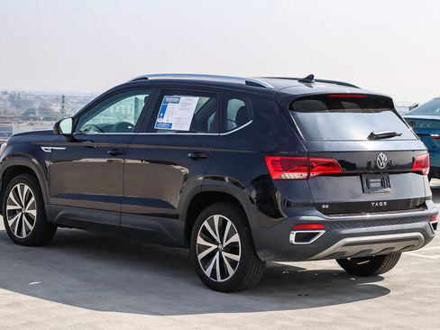 Used 2022 Volkswagen Taos SE image 6