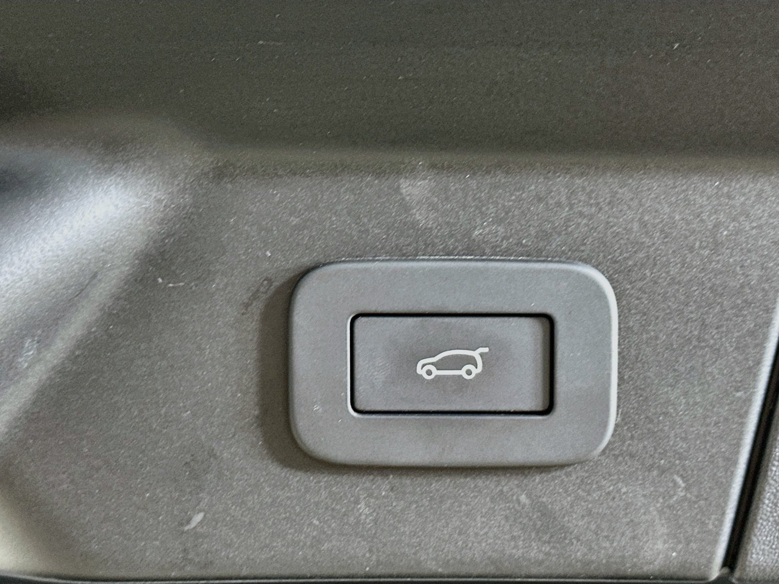 New 2026 Land Rover Range Rover Velar S AWD/4WD image 38