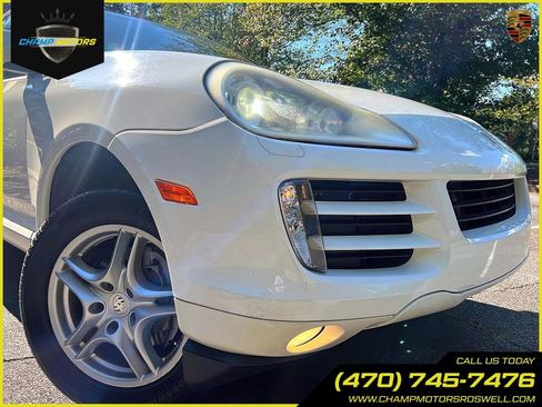 Used 2009 Porsche Cayenne image 6
