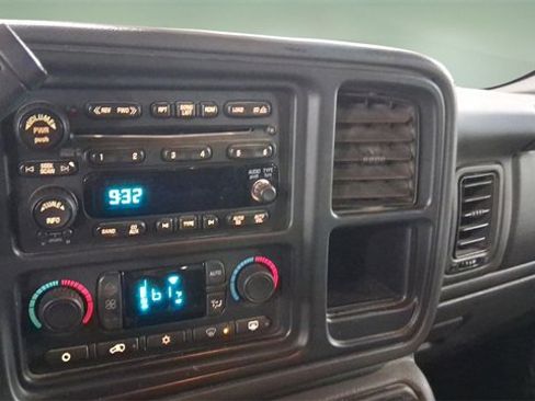 Used 2006 Chevrolet Silverado 2500 LT image 30