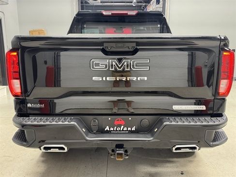 Used 2024 GMC Sierra 1500 Elevation w/ LPO, Elevation Black Package AWD/4WD image 6