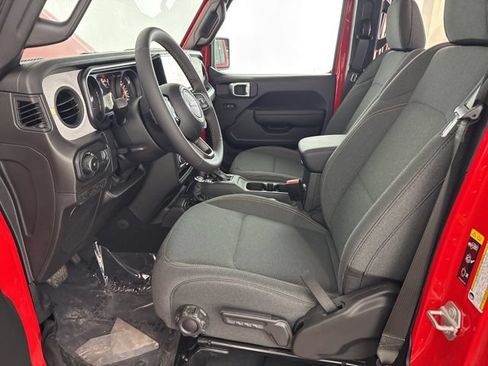 Used 2024 Jeep Wrangler Unlimited Sport AWD/4WD image 24