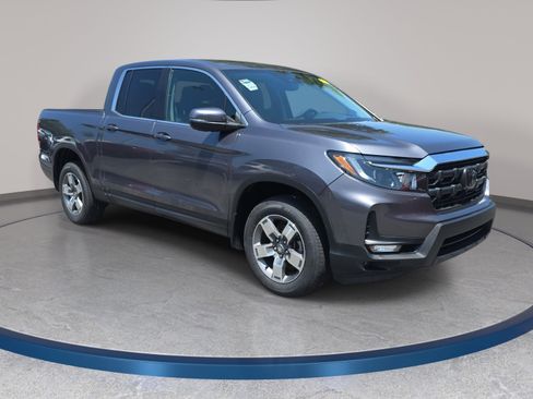 Certified 2024 Honda Ridgeline RTL image 3