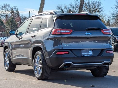 Used 2018 Jeep Cherokee Limited image 12
