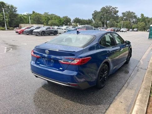 Used 2026 Toyota Camry SE FWD image 7