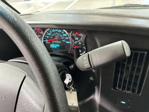 Used 2024 GMC Savana 2500 w/ Driver Convenience Package RWD image 21