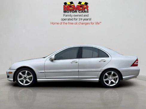 Used 2007 Mercedes-Benz C 230 Sedan image 2