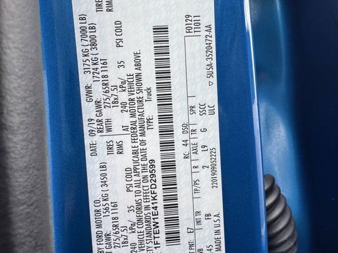 Used 2019 Ford F150 XLT w/ Equipment Group 302A Luxury image 7