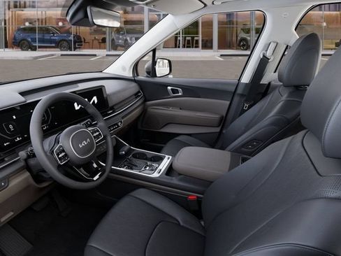 Certified 2026 Kia Carnival SX FWD image 17