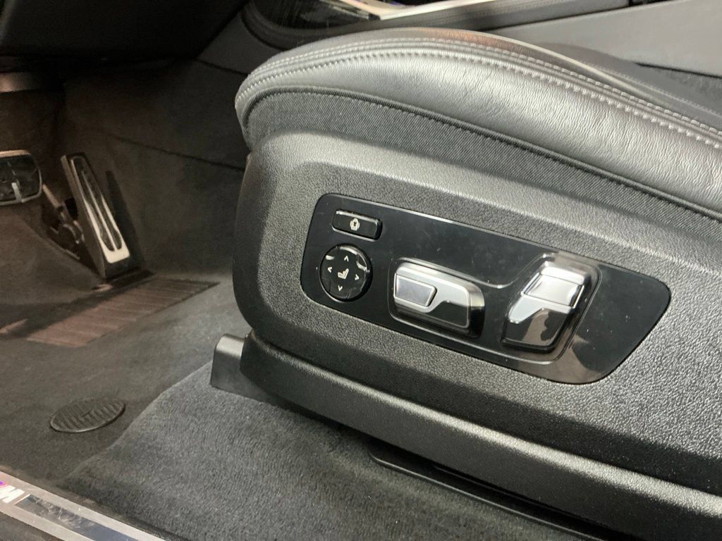 Certified 2024 BMW X7 xDrive40i w/ M Sport Package AWD/4WD image 20