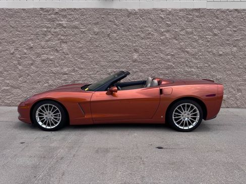 Used 2007 Chevrolet Corvette Convertible w/ Preferred Equipment Group RWD image 4