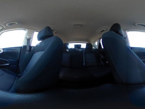 Used 2025 Kia Soul LX w/ LX Technology Package FWD image 43