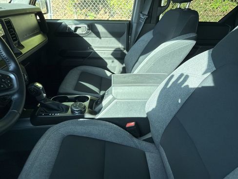 Used 2025 Ford Bronco Big Bend image 11