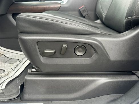 Used 2025 GMC Sierra 1500 SLT w/ SLT Premium Plus Package AWD/4WD image 21