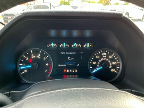 Used 2018 Ford F150 XLT w/ Equipment Group 302A Luxury RWD image 12
