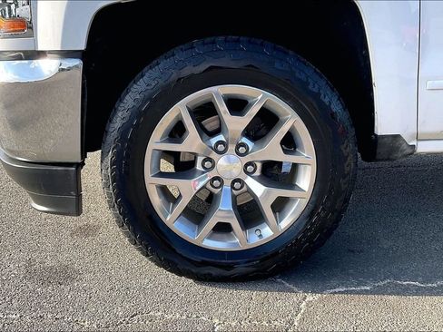 Used 2017 Chevrolet Silverado 1500 LT w/ All Star Edition AWD/4WD image 8