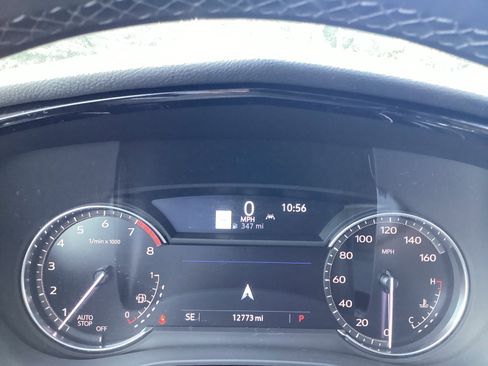 Used 2025 Cadillac XT5 Premium Luxury image 9