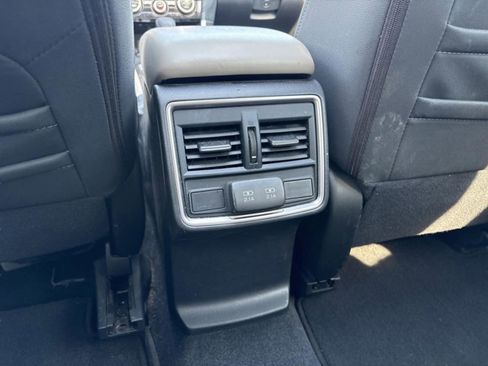 Used 2021 Subaru Forester Premium w/ Popular Package #1 image 16