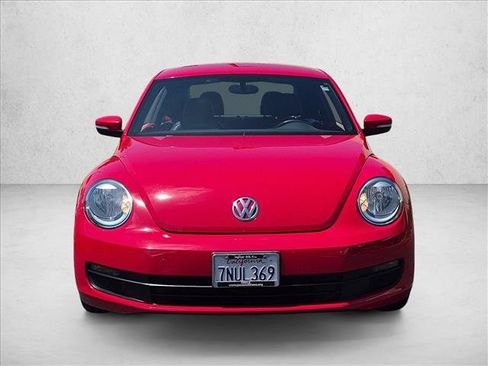 Used 2013 Volkswagen Beetle 2.5 FWD image 2