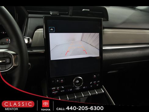 Used 2026 GMC Terrain Elevation w/ Elevation Premium Package AWD/4WD image 13
