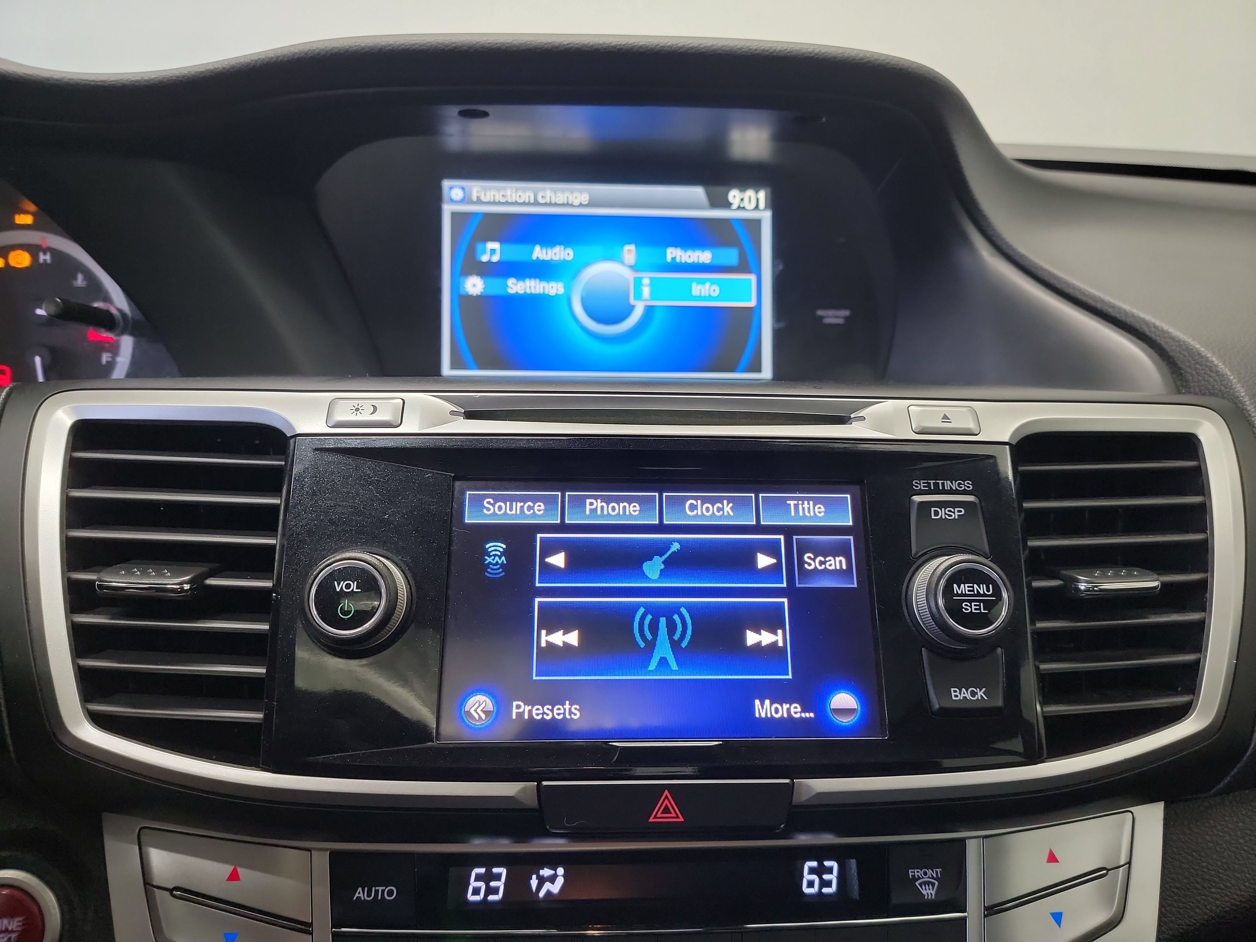 Used 2015 Honda Accord EX-L image 22