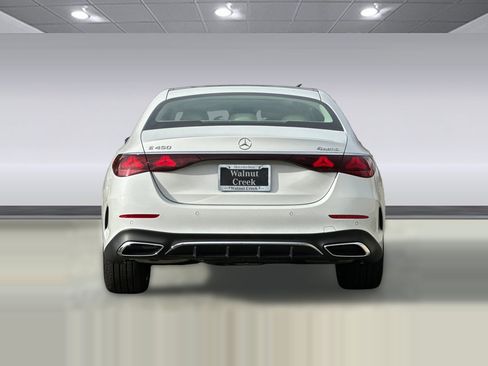 New 2026 Mercedes-Benz E 450 4MATIC Sedan image 9