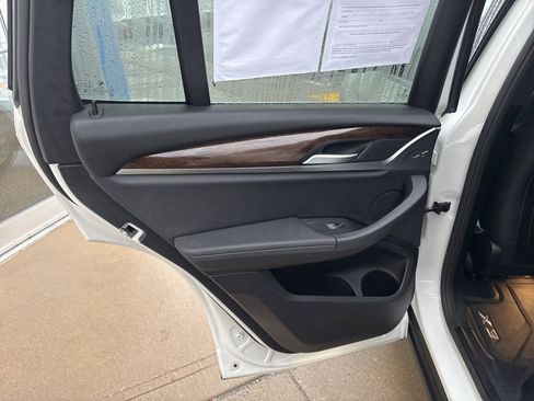 Used 2021 BMW X3 xDrive30i w/ Premium Package image 10