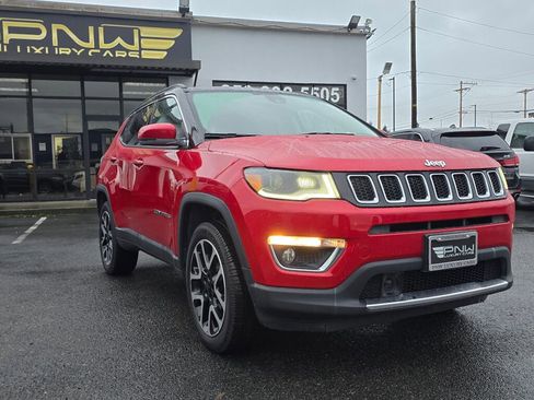 Used 2018 Jeep Compass Limited w/ Navigation Group image 3