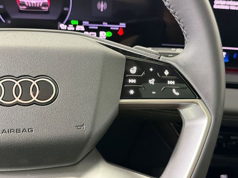 New 2025 Audi Q6 e-tron Premium Plus image 27