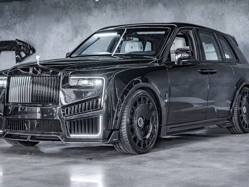 Used 2025 Rolls-Royce Cullinan AWD/4WD image 5