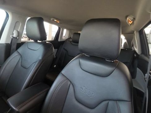 Used 2022 Jeep Compass Limited w/ Elite Group AWD/4WD image 14