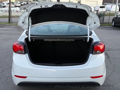 Used 2015 Hyundai Elantra SE w/ Option Group 02 image 26