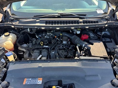 Used 2019 Ford Edge Titanium w/ Equipment Group 301A AWD/4WD image 14