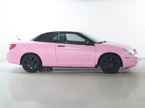 Used 2010 Chrysler Sebring Limited image 12