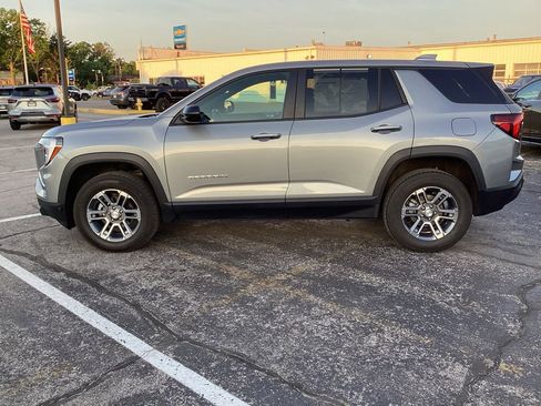 Used 2025 GMC Terrain Elevation FWD image 4