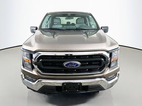 Used 2023 Ford F150 XLT image 2